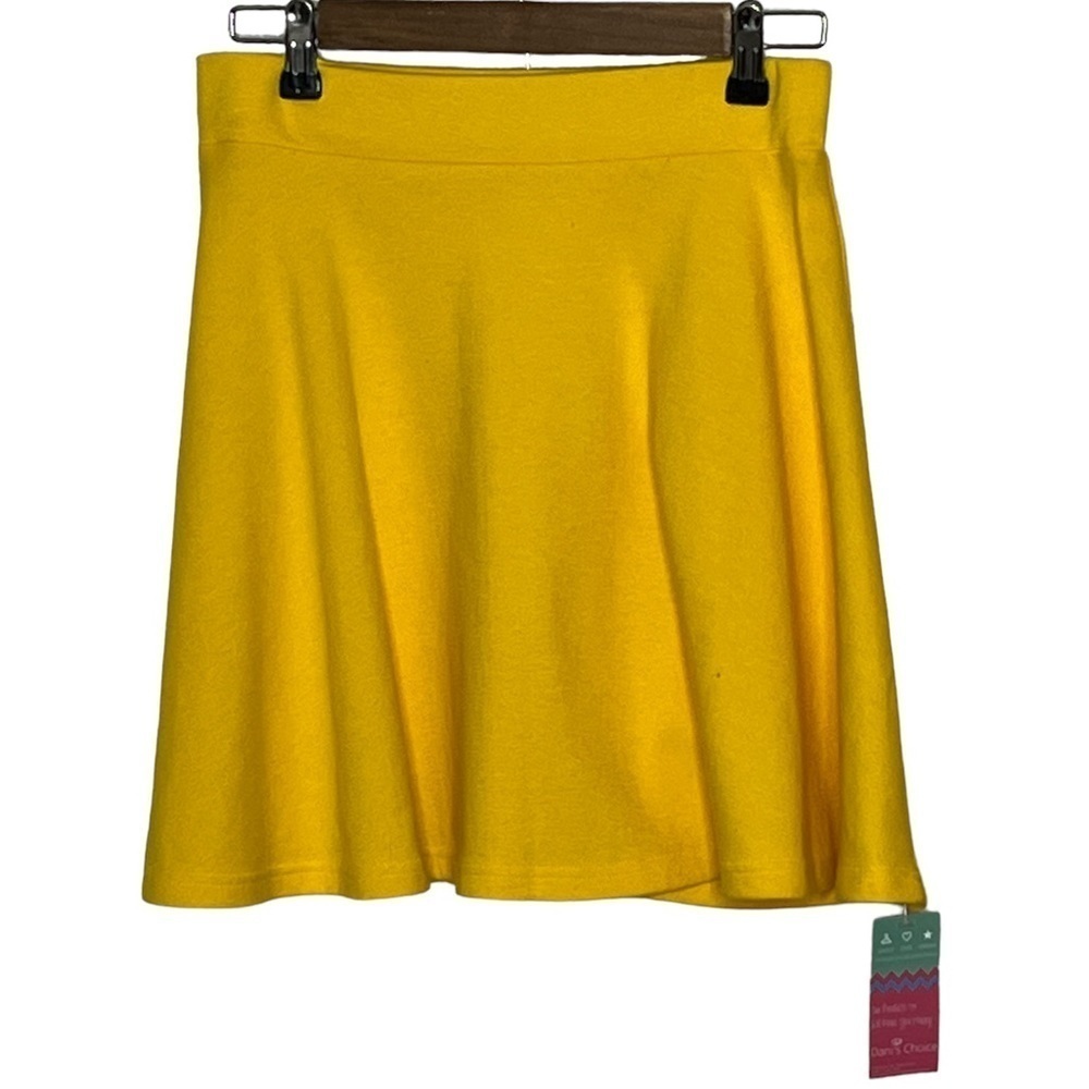 NWT Dani’s Choice Skirt Sz Med